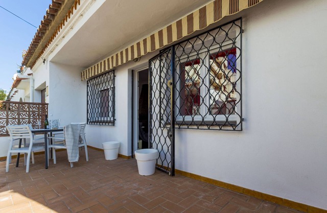 Ref. SANT BRIU 1: At 50 meters from the beach with air conditioning and Wifi.