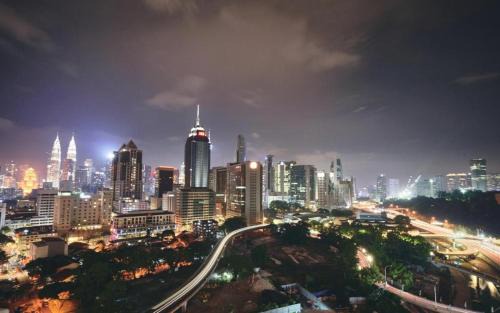 Regalia Residence KLCC View by iLuxHome