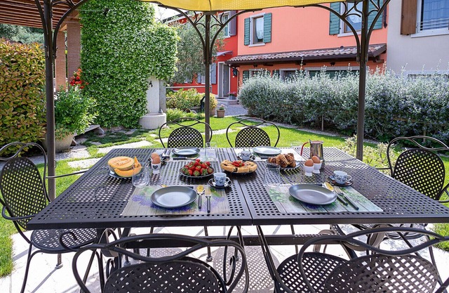Regarda – Petra holiday house in Bardolino, 3 bedrooms, garden and wifi