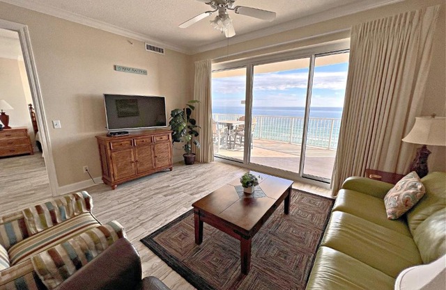 Regency Isle 704 Condo