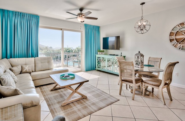 Relax and Enjoy Gulf Views & Excellent Pools, 3rd floor, Garage Parking