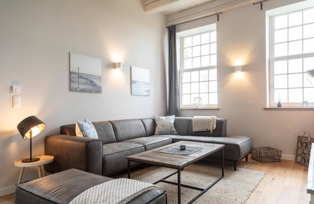 Relax and enjoy: Your vacation apartment at Gulfhof Dreybült on the North Sea