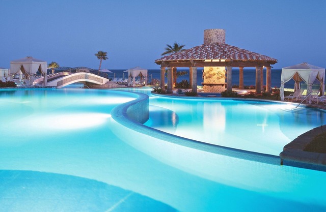 Relax at Pueblo Bonito Sunset Beach Golf & Spa Resort, Cabo San Lucas, MX!
