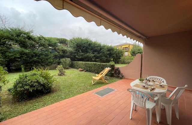 Relax in Piscina - Free Parking e ampio Giardino
