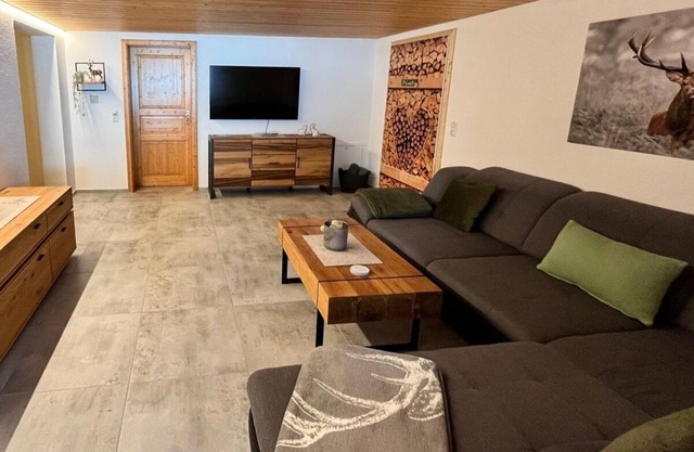 "Relax in the "Apfel-Stadl": your dream vacation in the mountains!"