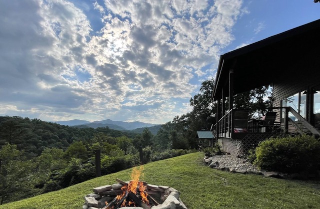 Relax with stunning views of Nantahala Gorge, Cheoah Bald, & Meetinghouse Mtn.