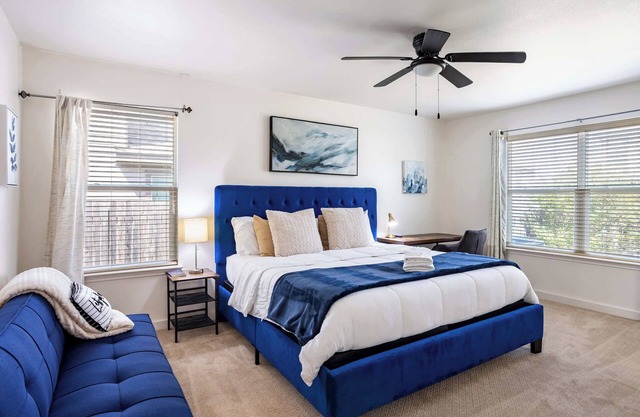 Relaxing 3BR Austin stay with BBQ & Backyard