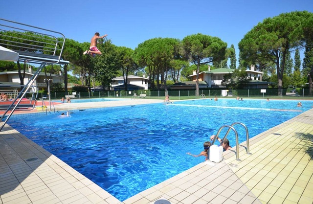 Relaxing apartment for 4 people with air-conditioning in a peaceful area