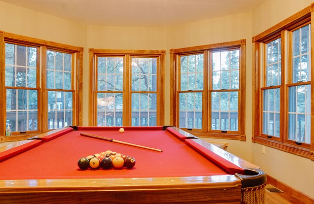 Relaxing/Rejuvenating 4BR/3.5BA Cabin *Munds Park*