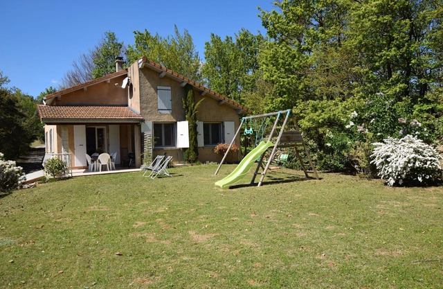 Relaxing Retreat in Bathernay