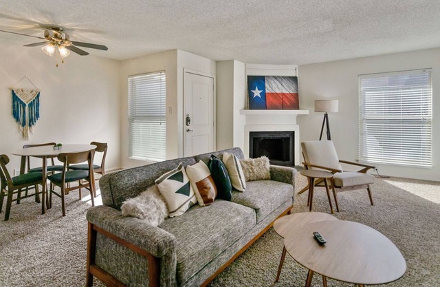 Relaxing Suite Just Outside Downtown Midland
