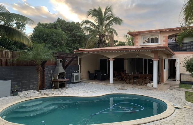 Relaxing villa with saltwater pool