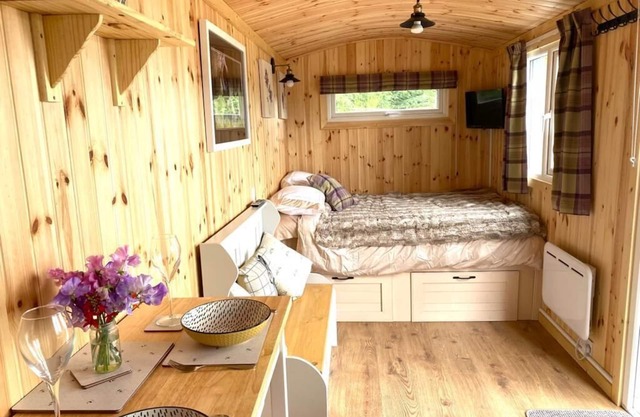 Remarkable Shepherds Hut in a Beautiful Location.