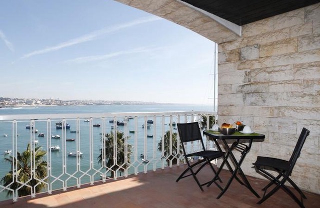 Remarkable view over Cascais Bay