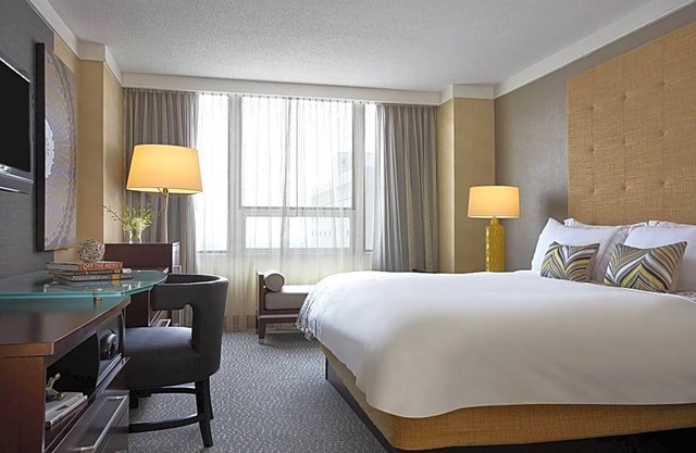 Renaissance Columbus Downtown Hotel