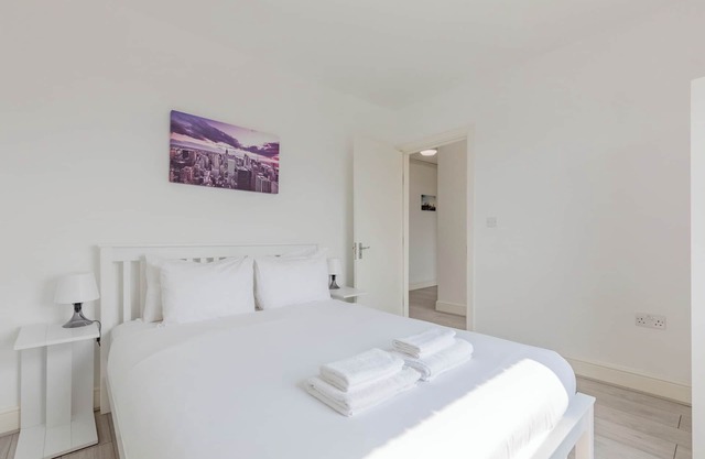 Renovated 3BD Flat, 16 Minutes to Tower Bridge