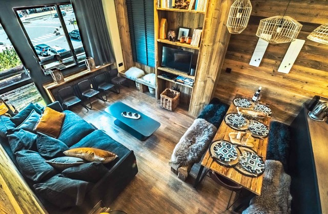 Renovated Duplex Near Slopes & Shops with Balcony
