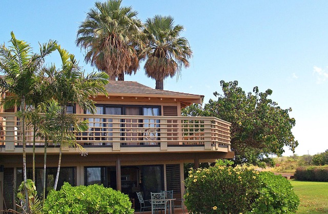 Renovated Private End Unit location with Ocean Views