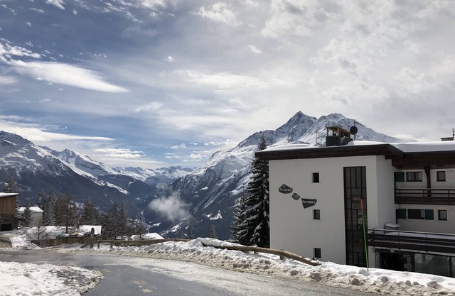 Renovated studio 30 m2, top-of-the-range services
