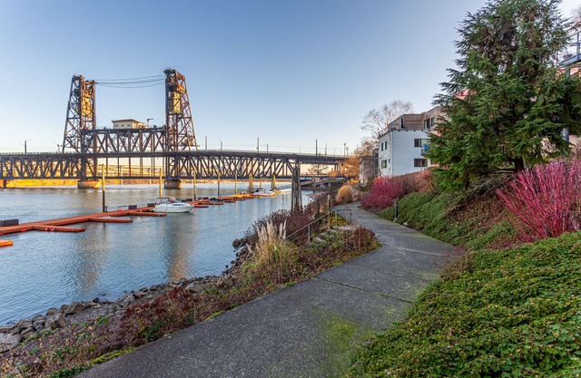 Renovated waterfront condo near the Pearl District