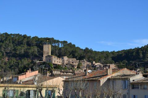 Rent a Provencal house in the medieval village of Les Arcs