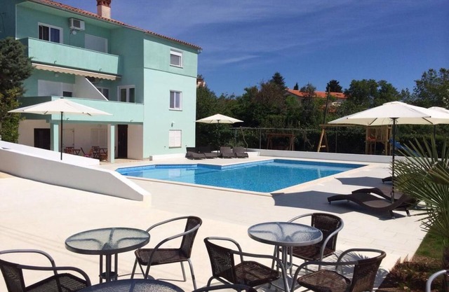 Residence Beni 4 with large heated pool