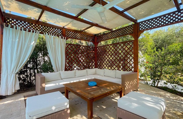 Residence Jannet: Oasis pour 16 en bord de mer