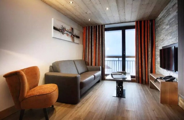 Residence La Source des Arcs* - Chalet des Neiges - 2 Room Apartment Cabin 4 People