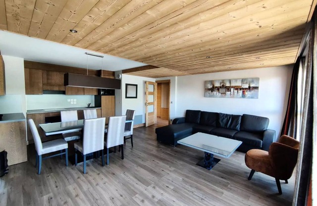 Residence La Source des Arcs* - Chalet des Neiges - 4 Room Apartment 6 People