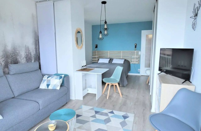Résidence Montcalm C - Cosy apartment in Residence with Pool/Tennis!