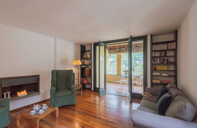 Residenza Regina - Three Bedroom Apartment, Sleeps 5