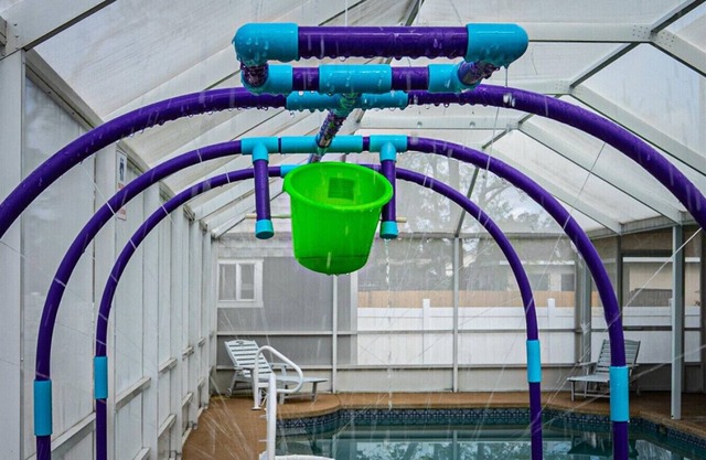 Reunion - Sleeps 26 hot tub 10 br 8 ba 6 mile beach