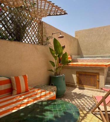 Riad Dar Chalyia, private, 6 people, pool