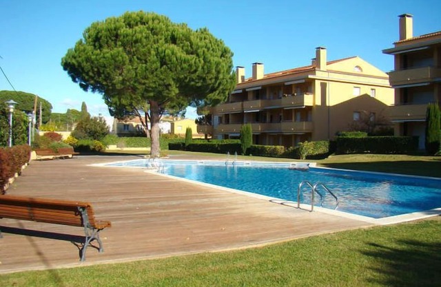 Riells Blau E202 - Two Bedroom Apartment, Sleeps 5