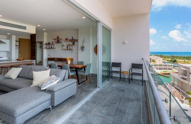 RIVA 508 · Ocean view condo - Beach, pool & jacuzzi!