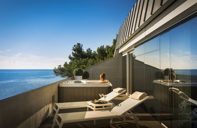 Rivalmare Boutique Hotel
