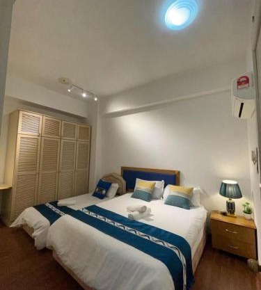 Riverbank suites level 10