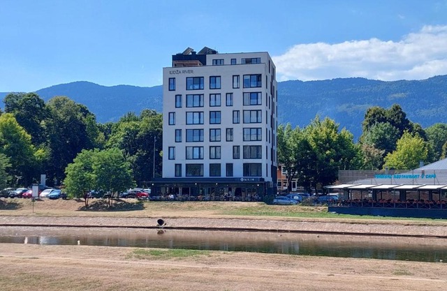 Riverside Apartments