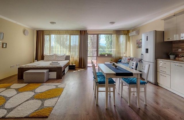 RIVERSIDE APARTMENTS PLOVDIV with free parking