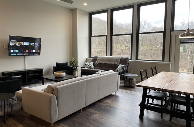 Riverside Loft with Huge Deck on GAP Trail