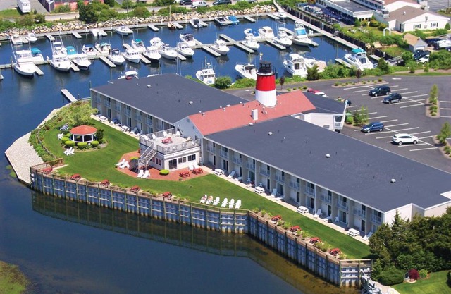 Riverview Resort