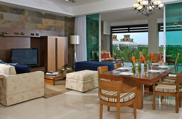 Riviera Maya 2BR Villa at Grand Luxxe