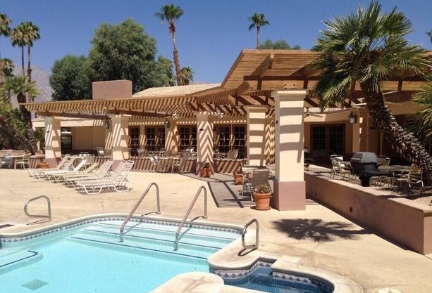 Roadrunner Club 68 - 2 Br Home