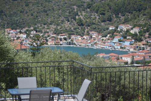 Rogalis Family Apartments