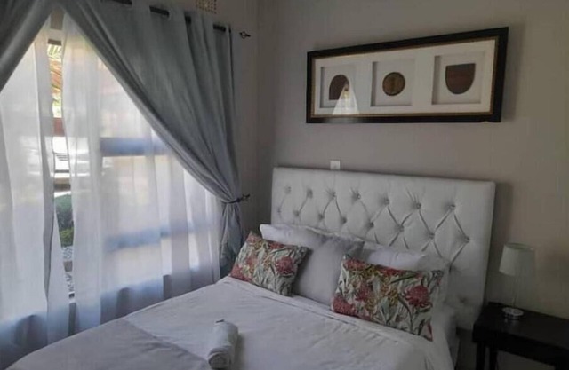 Roma, Lusaka, cosy and homely apartment
