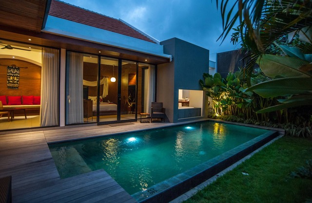 Romantic one bedroom private pool villa in the heart of Legian