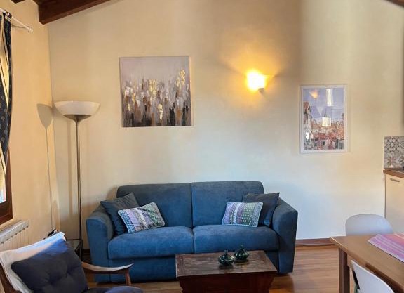 Romantic Rialto Apartment