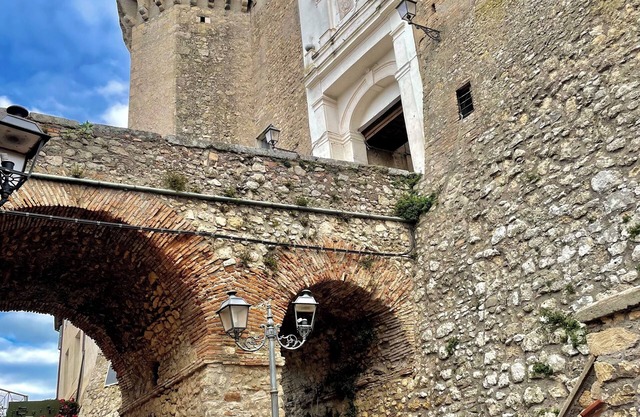 Rome Castle House with Meals & Wine, Private Balcony with Interior Castle Views.