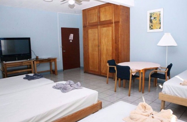 ROOM 7-A - BED OF MARRIAGE