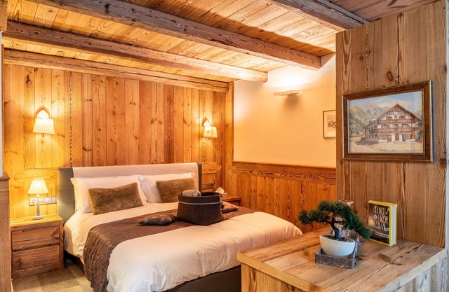 Room '7 - Mit Terrasse' with Mountain View, Private Terrace and Wi-Fi